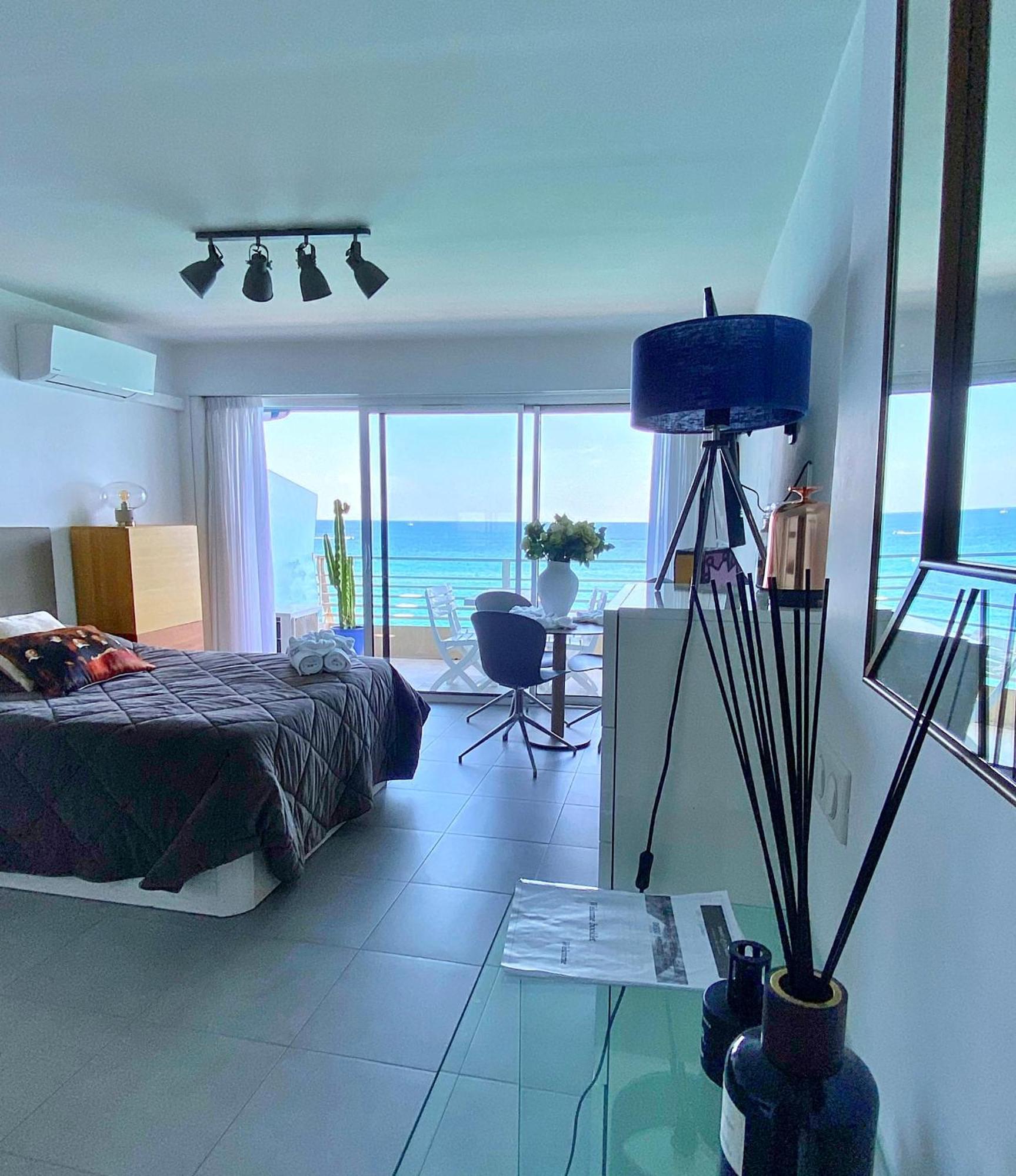 Sea View Studio, Huge Terrace On The 4Th Floor Daire Menton Dış mekan fotoğraf